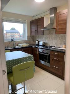 2 Bed Apartment, Southgate, London