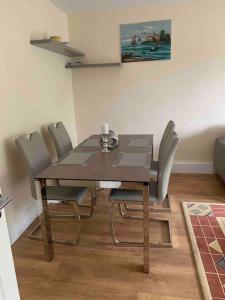 2 Bed Apartment, Southgate, London