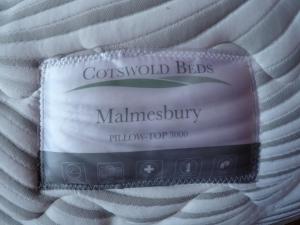 Carlton Mansions - The Red Room