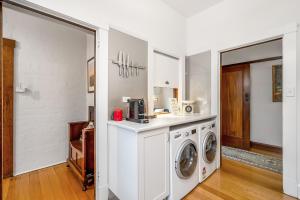 Gorgeous Hobart Accommodation - Park on Park - New Town