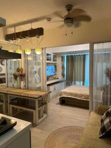 Azure Urban Resort - Aesthetic & Cozy staycation