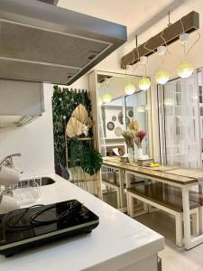 Azure Urban Resort - Aesthetic & Cozy staycation