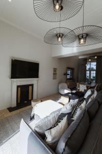 Immaculately styled and positioned with pool & bar