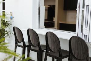 Immaculately styled and positioned with pool & bar