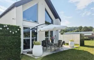 Gorgeous Home In Wapnica With Wifi - Sułomino