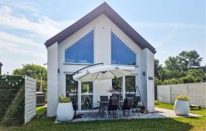 Gorgeous Home In Wapnica With Wifi