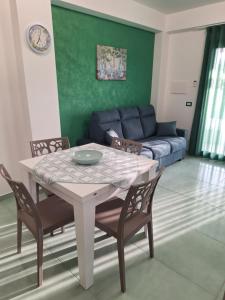 Appartamento Deluxe con 2 Camere da Letto e Balcone