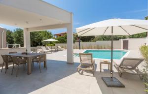 Lovely Home In Barbariga With Wifi 