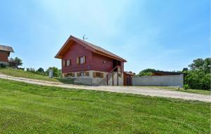 Stunning Home In Vinogradi Ludbreski