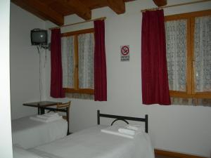 Camera Matrimoniale/Doppia con Letti Singoli con Bagno