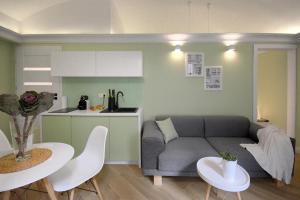 Toop Apartments Near Market Square