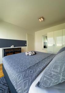 Rooftop Apartment for 6, Air Conditioning, Rooftop Terrace, Metro U3