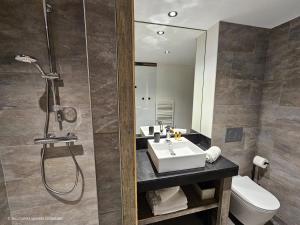 Appartements Collection Cassiopee - Les Chalets Secrets : Appartement 2 Chambres avec Vue sur la Montagne