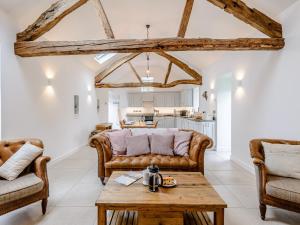 2 Bed in Aberdovey 75026