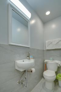 Standard Double Room room in Ocean Lodge Hotel & Apartments