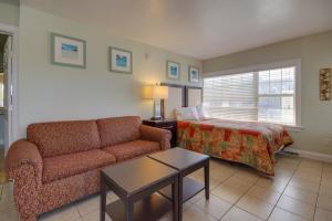 Apartment with Balcony room in Ocean Lodge Hotel & Apartments