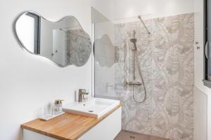 VILLA VUE MER AVEC PISCINE PRIVÉE pour 4 Personnes WIFI