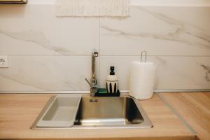 Apartment 212