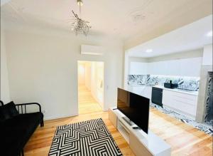 Lisbon City Center 3 Bedroom Flat next to avenida Liberdade