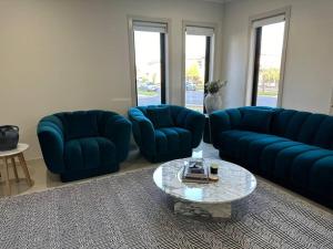 Luxurious 4 Bedroom Home in Prime Location