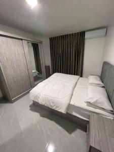 شقارى 10 - 4hvězdičkové hotely ve městě Ţāb Kirā‘