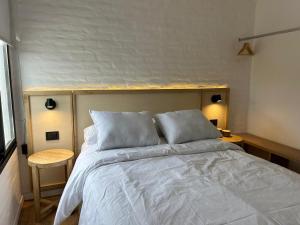 Duplex en el Cerro de Las Rosas by Lugar