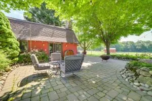 Peaceful Farmhouse with Fire Pit Near Town and Lake! - Harbor Springs