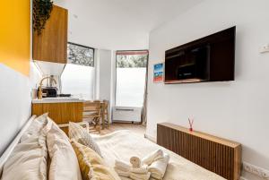 Lavie Maison Hot Tub Seaside Studio