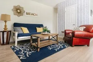 One bedroom private apartment two blocks to Beach! - Помпано-Бич