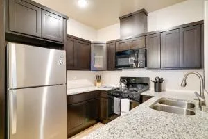 Single-Story Apt, 3 Mi to Fort Bliss! - Las Cruces
