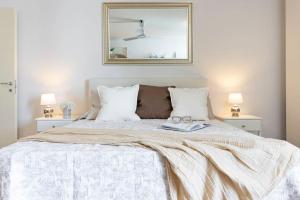 Pisa AirPort-Train Station AC Free Parking