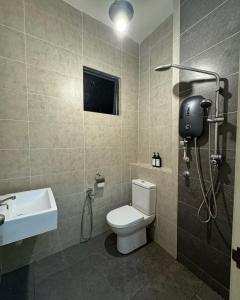 The Borneo Suite - Group of 6 Guest