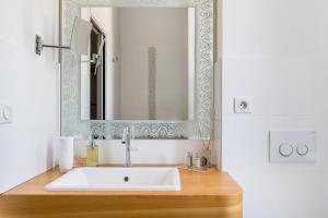Hotels Villa Elisa M : Chambre Double Deluxe avec Balcon