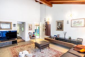 VILLA NOVELLI con Piscina e ampio Giardino