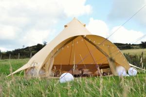 Tylda Tents at Tregonetha Lake - 5m Luxury Bell Tent