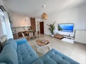 Sea Breeze III Apartment - Livadákion