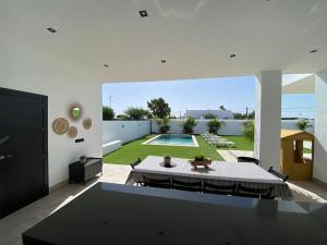 Villa con piscina Camino Doñana