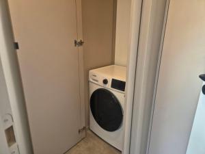 Campings Chalet dans domaine avec piscine : photos des chambres