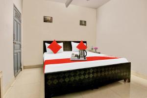 Hotel O Swarg Residency Near Nangloi Railway Station Metro Station