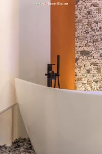 Blue Perlage, Terre Marine