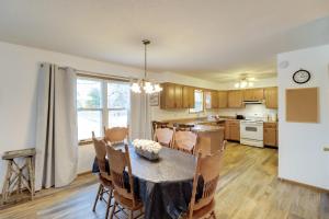 Henderson Home with Patio 1 Mi to Norfork Lake