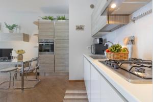 Pisa AirPort-Train Station AC Free Parking