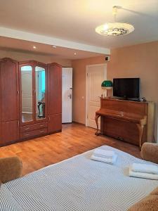 Sunny flat 250m from the beach