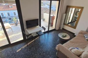 The Kapetans 2 23rd centre kalamata March Square x Aristomenous