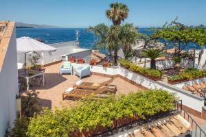 Blue54 - Pozzillo sul mare fra l'Etna e Taormina