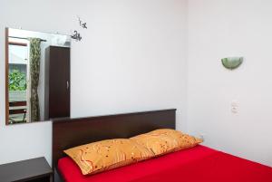 Apartments and Room Sanja