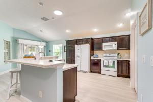 Golf Cart & Pool Access: The Villages Home!