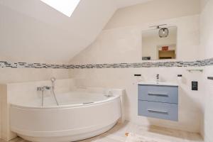 Villas Villa 200m2 cosy au calme avec baignoire balneo : photos des chambres