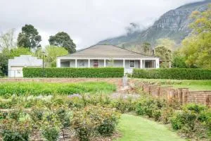 Greyt House selfcatering house in Greyton SA - Bereaville
