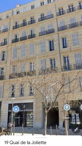 T2 vue mer au pied de La Major